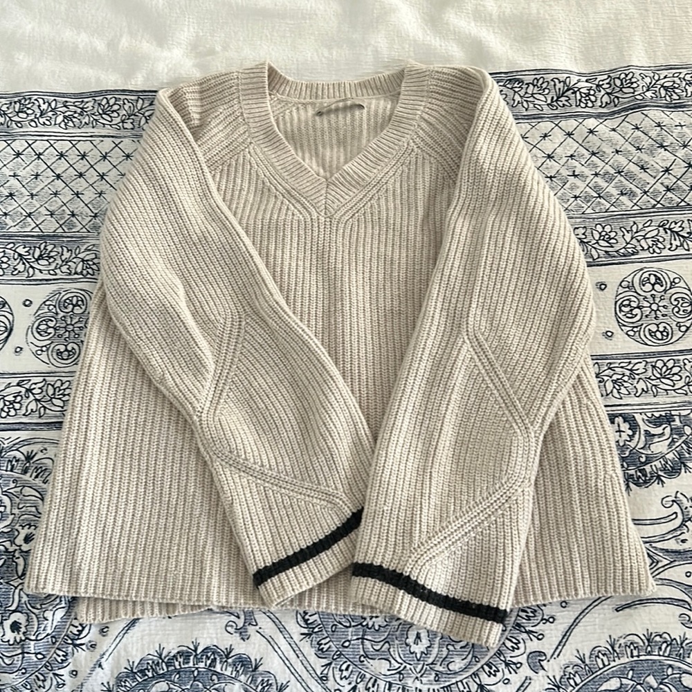 Boxy sweater